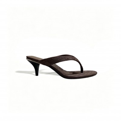 GUCCI WOMEN'S VITTORIA THONG 870786